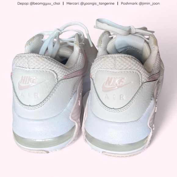 Pink and white Nike Air Max Excee shoes - Picture 5 of 7
